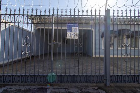 Casa à venda com 270m², 4 quartos e 4 vagas Casa à venda com 270m², 4 quartos e 4 vagasplaca