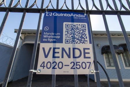 Casa à venda com 270m², 4 quartos e 4 vagas Casa à venda com 270m², 4 quartos e 4 vagasplaca