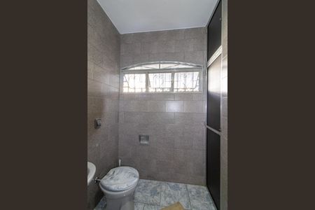 Casa à venda com 270m², 4 quartos e 4 vagas Casa à venda com 270m², 4 quartos e 4 vagasBanheiro Social 2