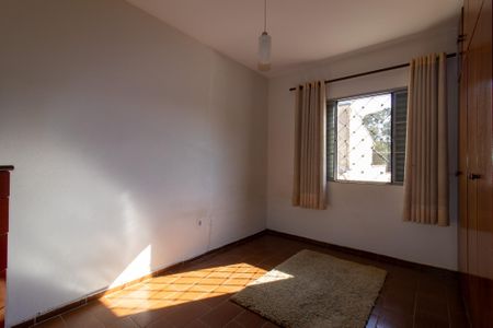 Casa à venda com 270m², 4 quartos e 4 vagas Casa à venda com 270m², 4 quartos e 4 vagasQuarto 3