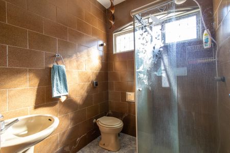 Casa à venda com 270m², 4 quartos e 4 vagas Casa à venda com 270m², 4 quartos e 4 vagasBanheiro Social 1
