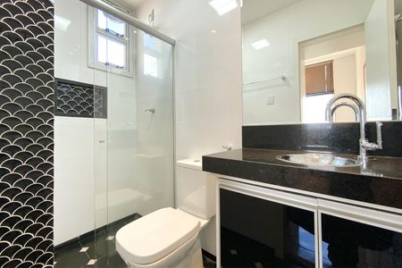 Apartamento à venda com 42m², 1 quarto e 2 vagasBanheiro da Suíte