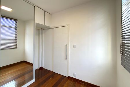 Suite de apartamento à venda com 1 quarto, 42m² em Colégio Batista, Belo Horizonte