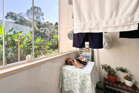 Apartamento à venda com 70m², 2 quartos e 1 vagaÁrea de Serviço