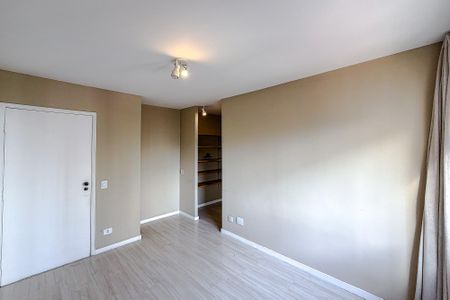 Apartamento à venda com 38m², 1 quarto e 1 vaga Apartamento à venda com 38m², 1 quarto e 1 vagaSala