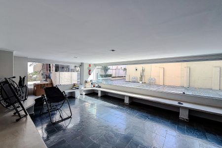 Apartamento à venda com 38m², 1 quarto e 1 vaga Apartamento à venda com 38m², 1 quarto e 1 vagaÁrea comum