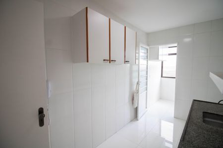 Apartamento à venda com 54m², 2 quartos e 1 vagaCOZINHA