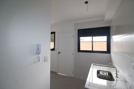 Sala / Cozinha de apartamento à venda com 2 quartos, 40m² em Vila Constança, São Paulo