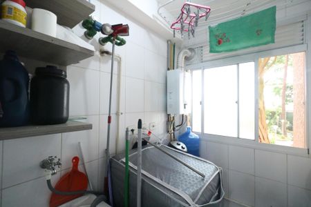 Apartamento à venda com 69m², 3 quartos e 1 vagaÁrea de Serviço