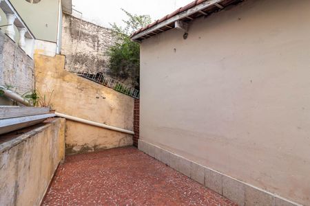 Casa para alugar com 90m², 2 quartos e sem vagaQuintal