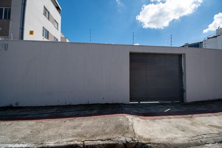 Apartamento para alugar com 80m², 3 quartos e 2 vagasFachada