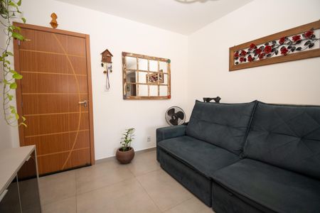 Sala de apartamento para alugar com 3 quartos, 80m² em Parque Xangri-lá, Contagem