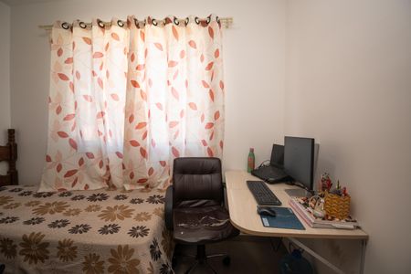 Quarto 1 de apartamento para alugar com 3 quartos, 80m² em Parque Xangri-lá, Contagem