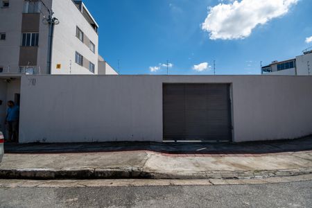 Apartamento para alugar com 80m², 3 quartos e 2 vagasFachada
