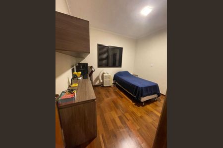 Casa à venda com 4 quartos, 192m² em Vila Camilópolis, Santo André