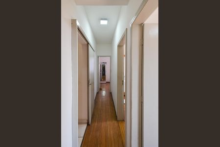 Apartamento à venda com 102m², 4 quartos e 1 vagaCorredor