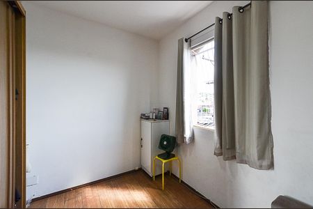 Apartamento à venda com 102m², 4 quartos e 1 vagaQuarto 2