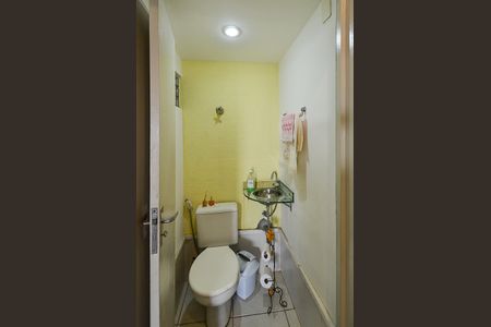 Apartamento à venda com 102m², 4 quartos e 1 vagaBanheiro de serviço