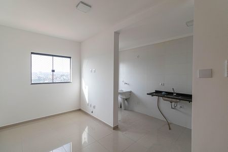 Sala/Cozinha/Área de Serviço  de apartamento para alugar com 2 quartos, 41m² em Itaquera, São Paulo