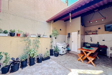 Casa para alugar com 180m², 3 quartos e sem vagaÁrea externa
