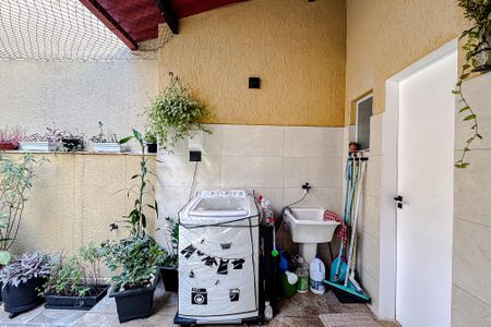 Casa para alugar com 180m², 3 quartos e sem vagaÁrea externa