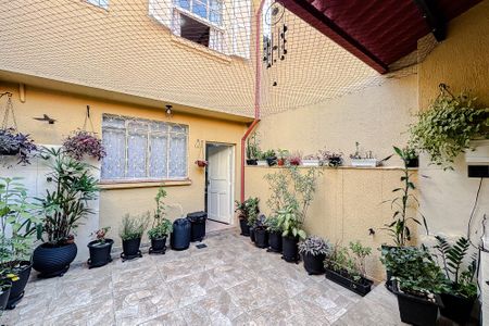 Casa para alugar com 180m², 3 quartos e sem vagaÁrea externa