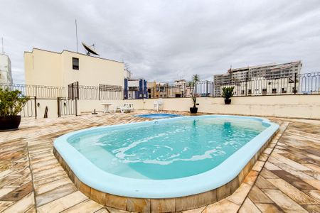 Apartamento à venda com 60m², 2 quartos e 1 vaga Apartamento à venda com 60m², 2 quartos e 1 vagaPiscina