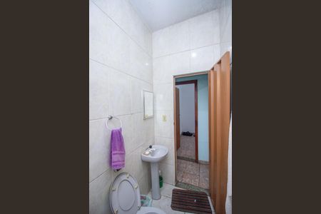 Casa à venda com 152m², 3 quartos e 4 vagasBanheiro Social