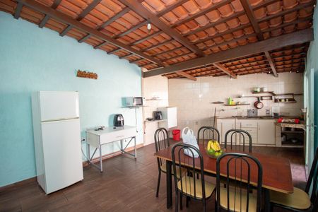 Casa à venda com 152m², 3 quartos e 4 vagasCozinha e Área de Serviço