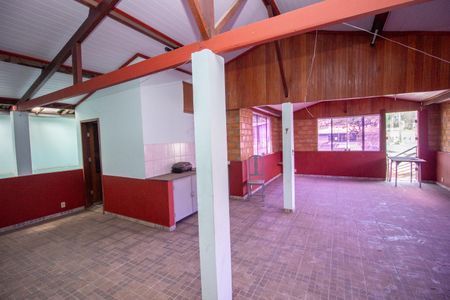 Casa à venda com 152m², 3 quartos e 4 vagasTerraço