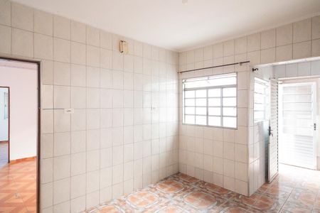 Casa à venda com 198m², 2 quartos e 2 vagasCozinha