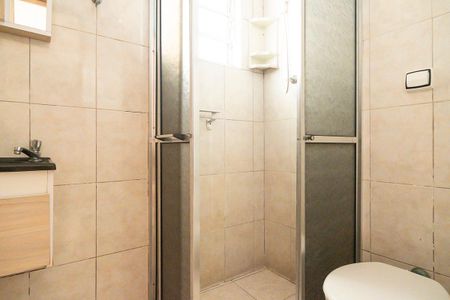 Casa à venda com 198m², 2 quartos e 2 vagasBanheiro