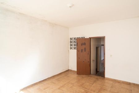 Casa à venda com 198m², 2 quartos e 2 vagasQuarto