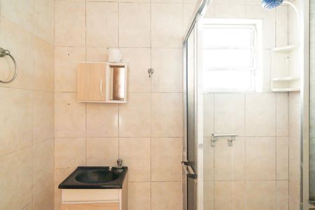 Casa à venda com 198m², 2 quartos e 2 vagasBanheiro