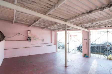 Casa à venda com 198m², 2 quartos e 2 vagasGaragem