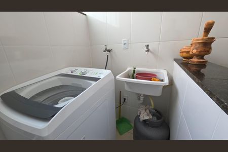 Apartamento à venda com 66m², 2 quartos e 2 vagasÁrea de serviço