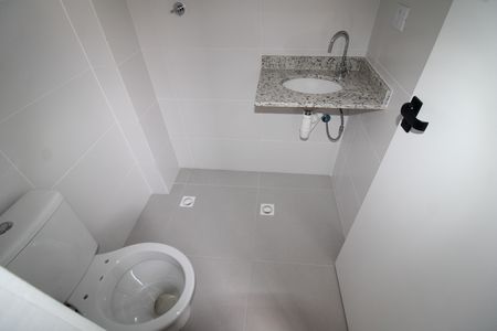 Apartamento à venda com 42m², 2 quartos e 1 vagaBanheiro 2