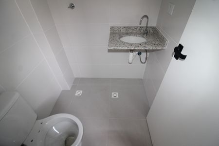 Apartamento à venda com 42m², 2 quartos e 1 vagaBanheiro 2