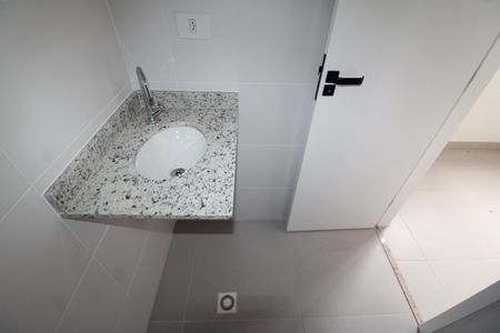 Apartamento à venda com 42m², 2 quartos e 1 vagaBanheiro 2