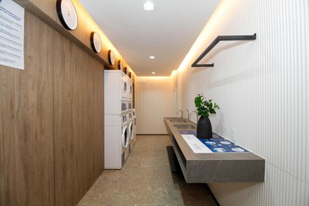 Studio à venda com 25m², 1 quarto e sem vaga Studio à venda com 25m², 1 quarto e sem vagaÁrea Comum - Lavanderia