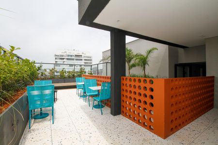 Studio à venda com 25m², 1 quarto e sem vaga Studio à venda com 25m², 1 quarto e sem vagaÁrea Comum - Churrasqueira