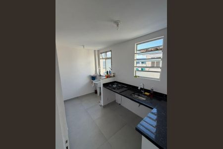 Apartamento à venda com 55m², 2 quartos e 1 vaga Apartamento à venda com 55m², 2 quartos e 1 vagaCozinha