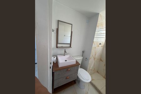 Banheiro de apartamento à venda com 2 quartos, 55m² em Taquara, Rio de Janeiro