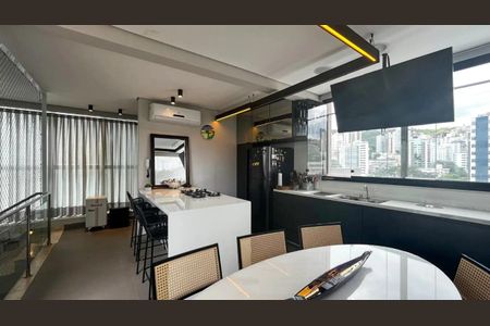Apartamento à venda com 156m², 3 quartos e 2 vagas