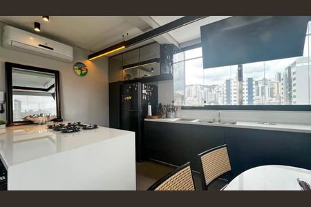 Apartamento à venda com 156m², 3 quartos e 2 vagas