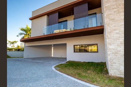 Casa de condomínio à venda com 509m², 4 quartos e 5 vagasFoto 02