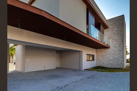 Casa de condomínio à venda com 509m², 4 quartos e 5 vagasFoto 03