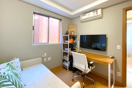 Apartamento à venda com 65m², 2 quartos e 2 vagasQuarto 2