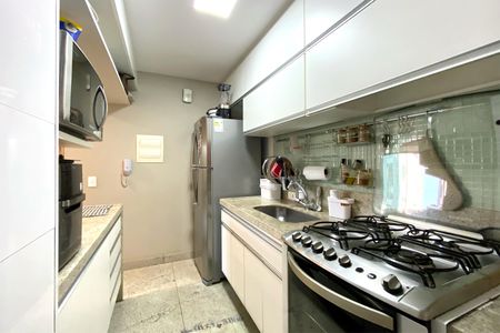 Apartamento à venda com 65m², 2 quartos e 2 vagasCozinha