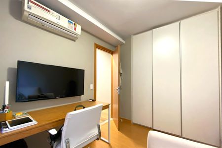 Apartamento à venda com 65m², 2 quartos e 2 vagasQuarto 2